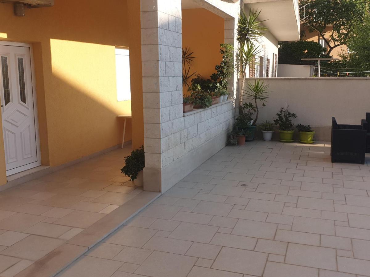 Vujcic Makarska